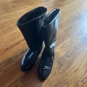 Navy blue cougar by vogue leather boots size 5 1/2